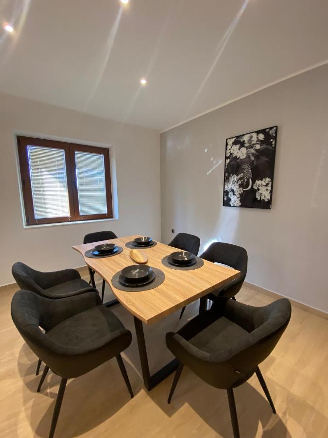 Apartmani Cvita Neviđane Exterior foto